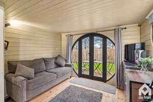 Photo 20- click for photo gallery